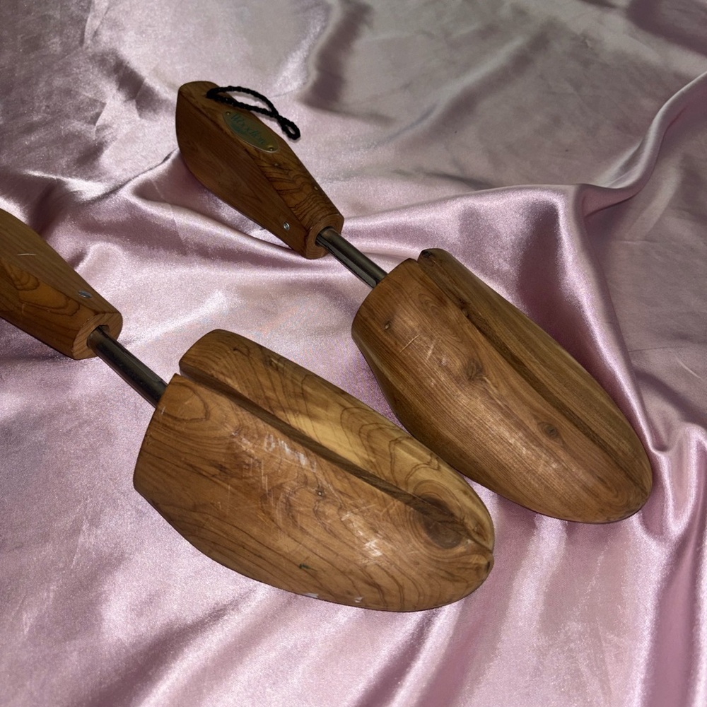 Woodlore Cedar Shoe Trees Adjustable Split Toe - image 3